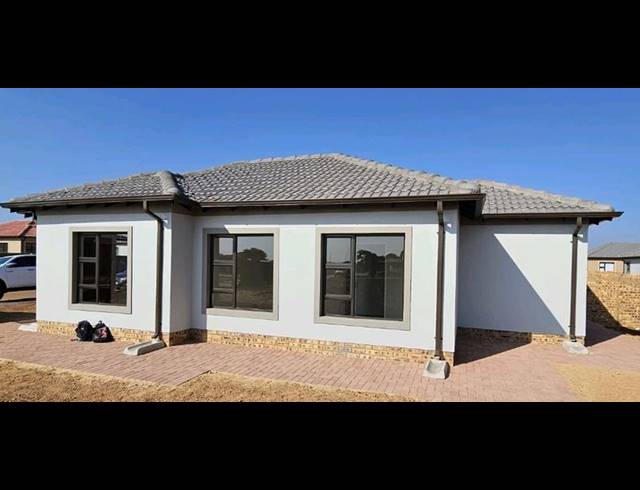 3 BEDROOM HOUSE FOR SALE IN BRENTHURST